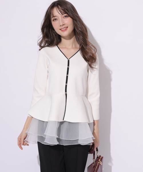 Apuweiser-riche（アプワイザーリッシェ）の「フリルペプラム