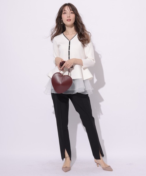 Apuweiser-riche（アプワイザーリッシェ）の「フリルペプラム