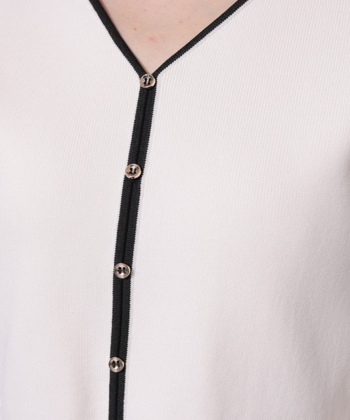 Apuweiser-riche（アプワイザーリッシェ）の「フリルペプラム