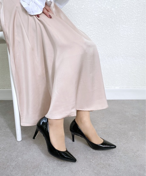 MAMIAN(マミアン)の「iCoN COLORS / ポインテッドトゥ パンプス (7.0cmヒール)(パンプス・レディース・グレイッシュベージュ/ダークベージュ/ダークネイビー/ブラック・25.0cm/24.5cm/24.0cm/23.5cm/23.0cm/22.5cm/21.5cm/22.0cm)」の15枚目の写真