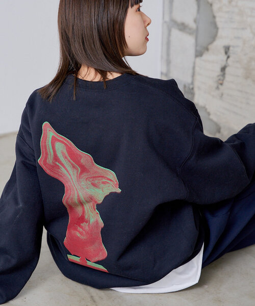 WHIMSIC（ウィムジック）の「【UNISEX】プリントロゴスウェット”TWISTED TWISTED”（スウェット・メンズ・ホワイト/ブラック・FREE）」の2枚目の写真