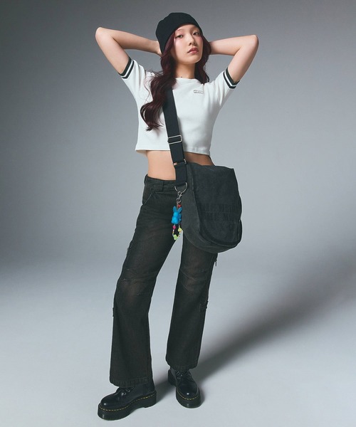 X-girl(エックスガール)の「SIDE VENTILATION FLARE DENIM PANTS(デニムパンツ・レディース・インディゴブルー/ブラック・S/M)」の9枚目の写真