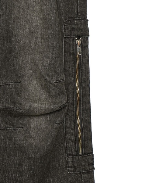 X-girl(エックスガール)の「SIDE VENTILATION FLARE DENIM PANTS(デニムパンツ・レディース・インディゴブルー/ブラック・S/M)」の4枚目の写真