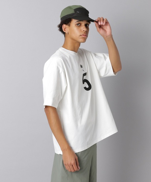 NUMERALS（ヌメラルズ）の「【NUMERALS】ナンバーロゴTEE（Tシャツ/カットソー・メンズ・カーキ/ブラック/オフホワイト・LARGE/MEDIUM/SMALL）」の2枚目の写真