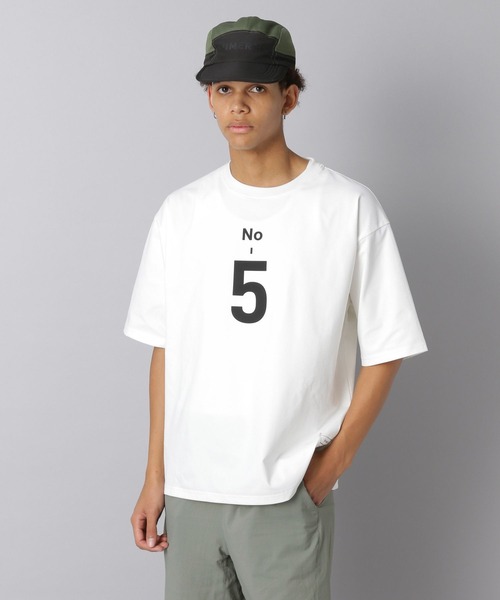 NUMERALS（ヌメラルズ）の「【NUMERALS】ナンバーロゴTEE（Tシャツ/カットソー・メンズ・カーキ/ブラック/オフホワイト・LARGE/MEDIUM/SMALL）」の6枚目の写真