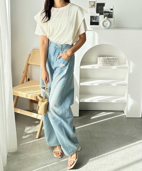 GeeRA(ジーラ)の「夏にぴったり!ラッフルフリルショルダー表面感Tシャツ(Tシャツ/カットソー・レディース・ライトグレー/オフホワイト/ブラック・LARGE/X-LARGE/MEDIUM)」の11枚目の写真
