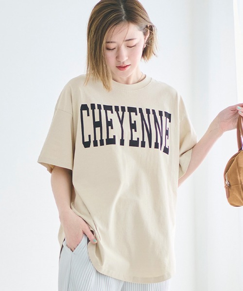 coca(coca)(コカ)の「テールカットカレッジビッグTシャツ(Tシャツ/カットソー・レディース・ライトベージュ/ホワイト/ライトグレー/チャコール・S/L/M)」の4枚目の写真