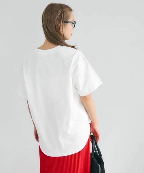 coca(coca)(コカ)の「テールカットカレッジビッグTシャツ(Tシャツ/カットソー・レディース・ライトベージュ/ホワイト/ライトグレー/チャコール・S/L/M)」の20枚目の写真