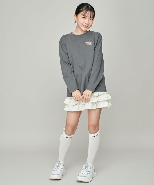 JENNI love(ジェニィラブ)の「【コットン100%】ロックデザインゆったりロンT(Tシャツ/カットソー・キッズ・オフホワイト/チャコールグレー/ピンク・130cm/140cm/150cm/160cm)」の7枚目の写真