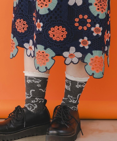 ScoLar（スカラー）の「151645：かぎ編み風 花柄レーススカート