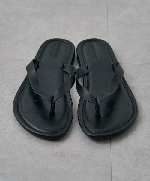 SHENERY(シーナリー)の「《夏らしい抜け感》トングフラットサンダル(サンダル・レディース・ブラック/ブラウン/シルバー・36/37/38)」の6枚目の写真