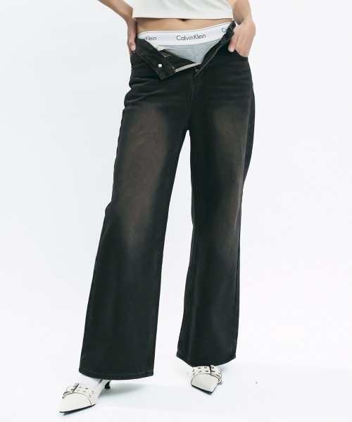 Clum(クルム)の「Vintage Wash Denim Pants / ヴィンテージウォッシュデニムパンツ(デニムパンツ・レディース・ブラック系・MEDIUM/SMALL)」の1枚目の写真