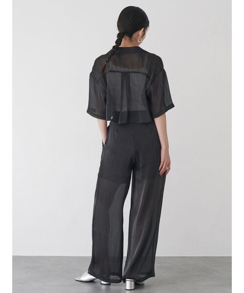 MURUA(ムルーア)の「【セットアップ対応】シャイニーシアーパンツ(その他パンツ・レディース・ライトグリーン/ブラック/アイボリー/ブラウン・1/2)」の8枚目の写真
