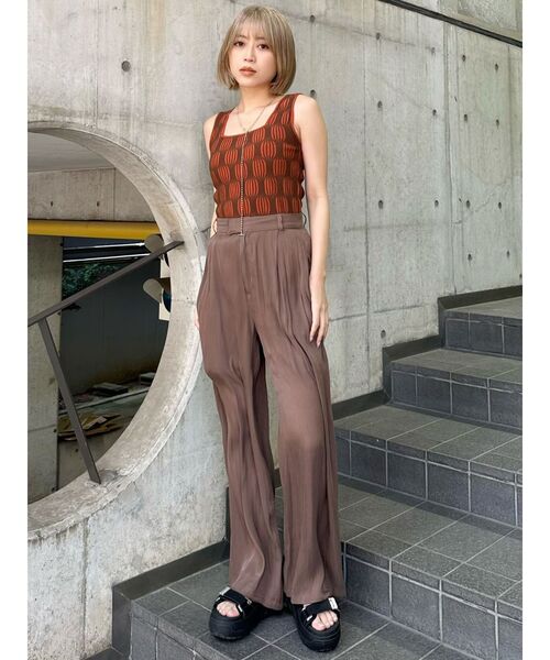 MURUA(ムルーア)の「【セットアップ対応】シャイニーシアーパンツ(その他パンツ・レディース・ライトグリーン/ブラック/アイボリー/ブラウン・1/2)」の17枚目の写真