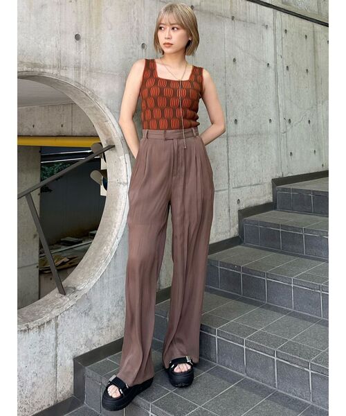 MURUA(ムルーア)の「【セットアップ対応】シャイニーシアーパンツ(その他パンツ・レディース・ライトグリーン/ブラック/アイボリー/ブラウン・1/2)」の18枚目の写真