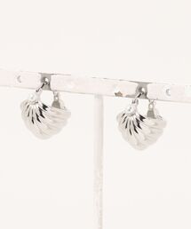 Q（キュー）の「シェルパールピアス（ピアス（両耳用））」