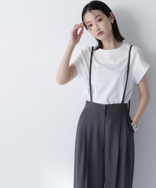 NATURAL BEAUTY BASIC（ナチュラルビューティーベーシック）の「◇切替スリーブロゴＴシャツ（Tシャツ/カットソー・レディース・オフホワイト/ブラウン/チャコールグレー・FREE）」の2枚目の写真