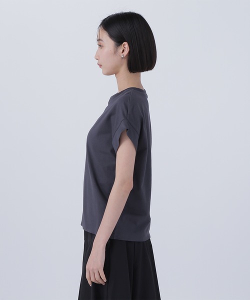 NATURAL BEAUTY BASIC（ナチュラルビューティーベーシック）の「◇切替スリーブロゴＴシャツ（Tシャツ/カットソー・レディース・オフホワイト/ブラウン/チャコールグレー・FREE）」の17枚目の写真