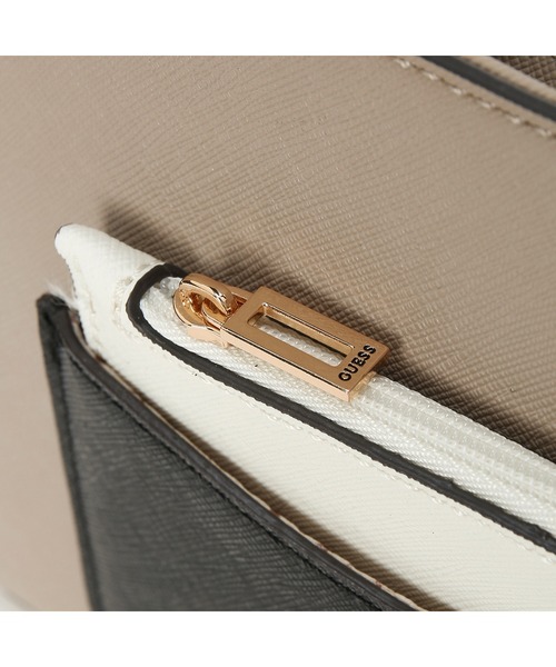 Guess(ゲス)の「TANA Top Zip Shoulder ハンドバッグ(ハンドバッグ・レディース・ベージュ/ブラック系その他・ONE SIZE)」の8枚目の写真