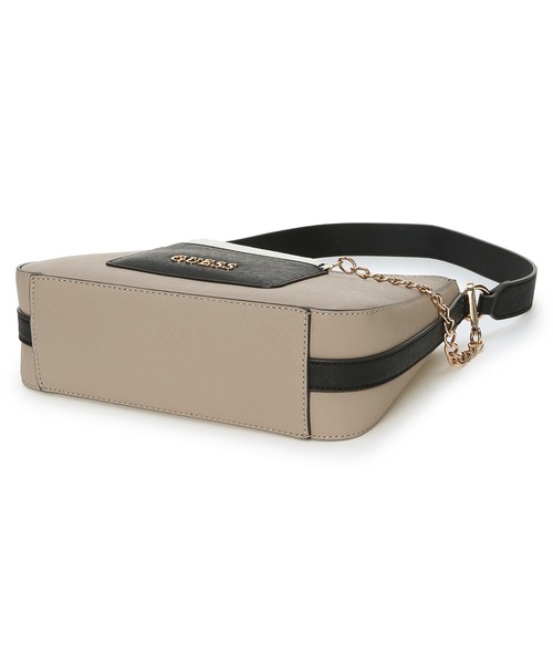 Guess(ゲス)の「TANA Top Zip Shoulder ハンドバッグ(ハンドバッグ・レディース・ベージュ/ブラック系その他・ONE SIZE)」の14枚目の写真