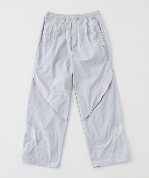 SAN SAN GEAR(サンサンギア)の「SAN SAN GEAR / サンサンギア TRACK PANTS SG2501PT06(その他パンツ・メンズ・チャコールグレー/ブラック・1/2)」の2枚目の写真