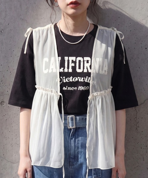SELECT LEVERY(セレクトリベリー)の「チュールギャザーリボンベスト(ベスト・レディース・ブラック/ナチュラル・MEDIUM)」の15枚目の写真