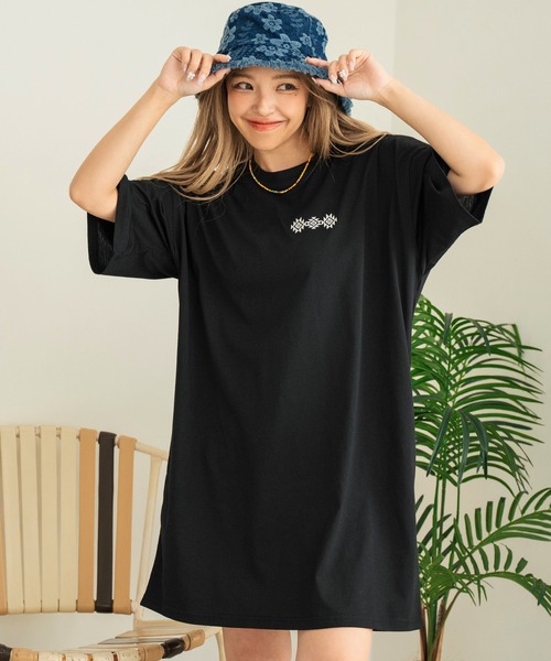 anap mimpi（アナップミンピ）の「BOHO Dream catcher メッセージ プリント ビッグ Tシャツ ワンピース（ワンピース・レディース・キナリ/ブラック・FREE）」の9枚目の写真
