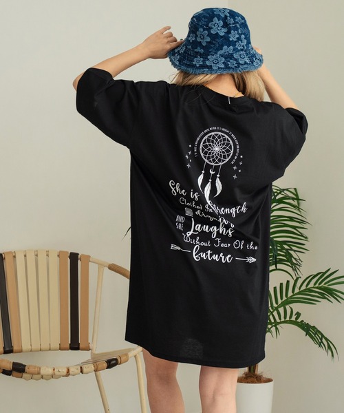 anap mimpi（アナップミンピ）の「BOHO Dream catcher メッセージ プリント ビッグ Tシャツ ワンピース（ワンピース・レディース・キナリ/ブラック・FREE）」の12枚目の写真