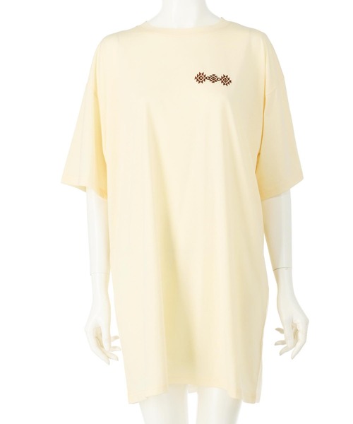 anap mimpi（アナップミンピ）の「BOHO Dream catcher メッセージ プリント ビッグ Tシャツ ワンピース（ワンピース・レディース・キナリ/ブラック・FREE）」の18枚目の写真