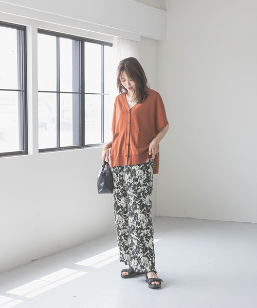 美脚魅せ、センタープレス。オールシーズン大活躍のタックワイド