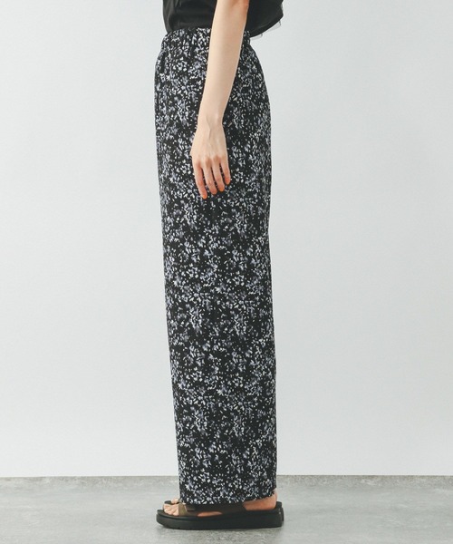 GLOBAL WORK（グローバルワーク）の「楊柳イージー柄パンツ/492315（その他パンツ・レディース・グレイッシュベージュ/ブラック系その他3/その他3/グリーン系その他2・LARGE/MEDIUM）」の18枚目の写真