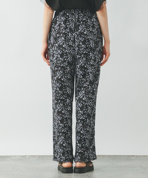 GLOBAL WORK（グローバルワーク）の「楊柳イージー柄パンツ/492315（その他パンツ・レディース・グレイッシュベージュ/ブラック系その他3/その他3/グリーン系その他2・LARGE/MEDIUM）」の19枚目の写真