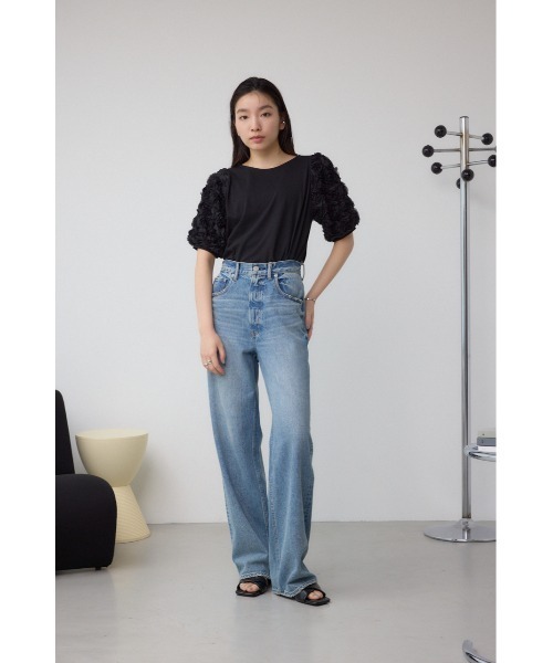 AZUL by moussy(アズールバイマウジー)の「ソデチュールトップス(Tシャツ/カットソー・レディース・ライトブルー/ブラック/オフホワイト・FREE)」の15枚目の写真