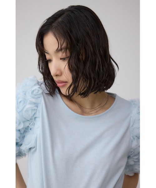 AZUL by moussy(アズールバイマウジー)の「ソデチュールトップス(Tシャツ/カットソー・レディース・ライトブルー/ブラック/オフホワイト・FREE)」の22枚目の写真