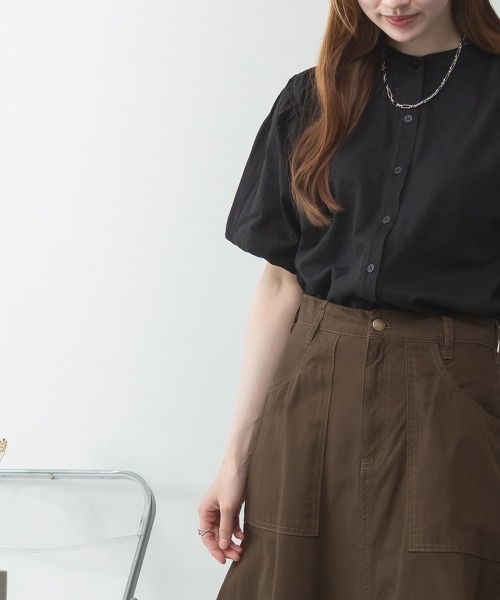 RCD（アールシーディー）の「ブラウス風パフスリーブカットソー（Tシャツ/カットソー・レディース・チャコールグレー/オフホワイト/ミント/ブラック/グレイッシュベージュ・M-L/4L～5L/LL～3L）」の3枚目の写真