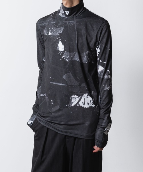 VEIN (ヴェイン)の「プリンテッド クールマックス ストレッチジャージー VPW ハイネックL/S TEE / PRINTED COOLMAX STRETCH JERSEY VPW HIGH NECK L/S TEE(Tシャツ/カットソー・メンズ・ブラック・3/2/1)」の7枚目の写真