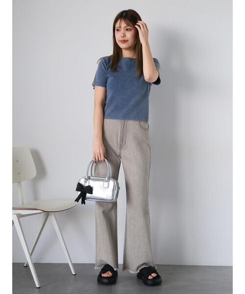 ehka sopo（エヘカソポ）の「フレアデニムパンツ（デニムパンツ・レディース・ブルー/サックスブルー/グレー・F）」の4枚目の写真