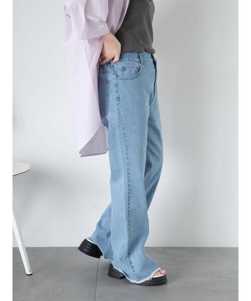 ehka sopo（エヘカソポ）の「フレアデニムパンツ（デニムパンツ・レディース・ブルー/サックスブルー/グレー・F）」の6枚目の写真