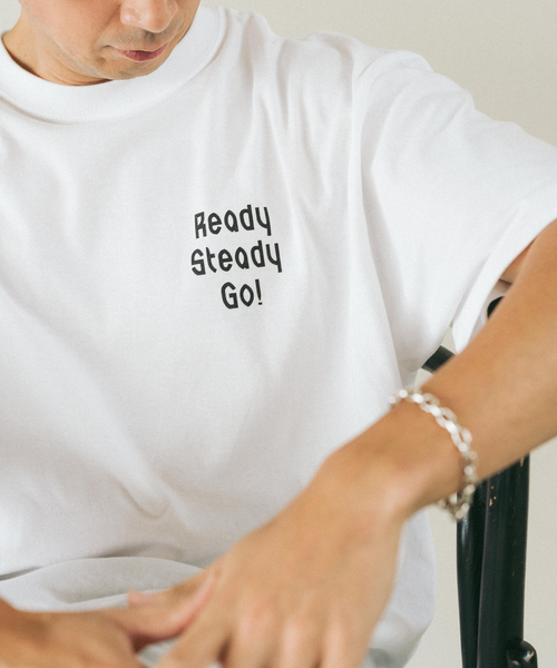 EDIFICE（エディフィス）の「Ready Steady Go! / レディーステディゴー 別注 プリント Tシャツ（Tシャツ/カットソー・メンズ・イエロー/ブラック/ブルー/ホワイト/レッド/グリーン・MEDIUM/LARGE）」の18枚目の写真