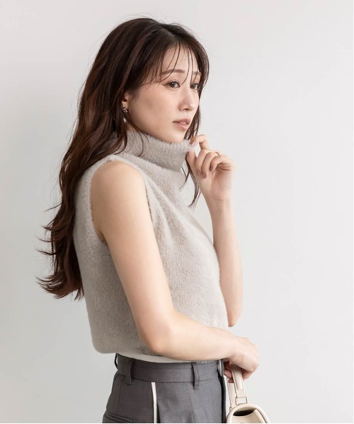 RANDA(ランダ)の「ハイネックフェザータンクトップニット(ニット/セーター・レディース・パープル/グレー/ワイン/ブラック・FREE)」の8枚目の写真