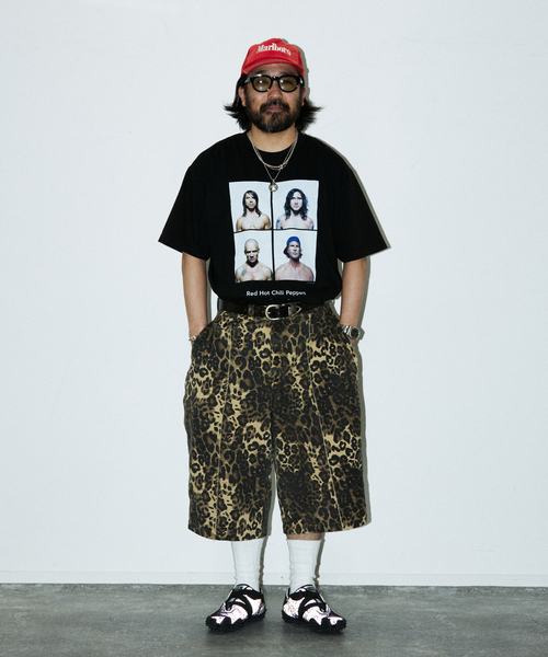 JOURNAL STANDARD(ジャーナルスタンダード)の「レッドホットチリペッパーズ by ロス・ハルフィン プリント Tシャツ(Tシャツ/カットソー・メンズ・ホワイト/ブラック/ライトホワイト/ブラック系その他/ホワイト系その他/ホワイト×ホワイト/ブラックミックス・MEDIUM/SMALL/X-LARGE/LARGE)」の11枚目の写真