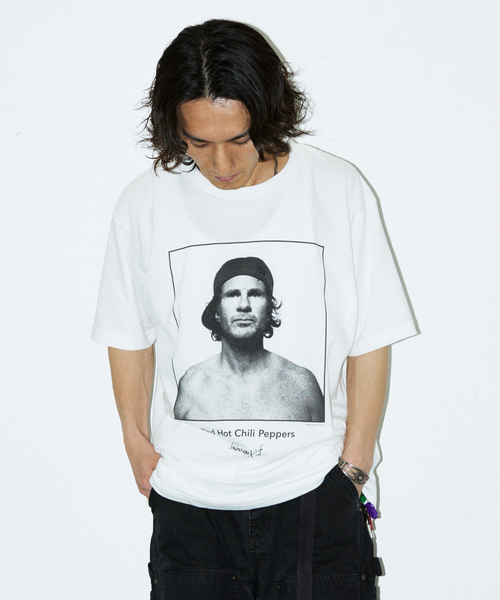 レッドホットチリペッパーズ by ロス・ハルフィン プリント T