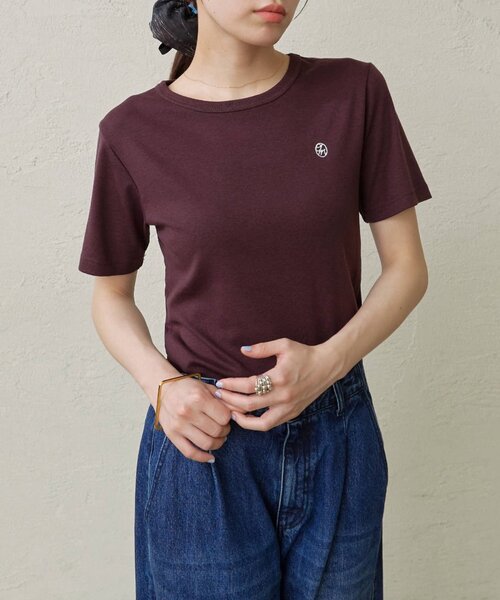 Omekashi(オメカシ)の「刺繍Tシャツ(Tシャツ/カットソー・レディース・ボルドー/ホワイト系その他/ミント/オフホワイト・FREE)」の1枚目の写真
