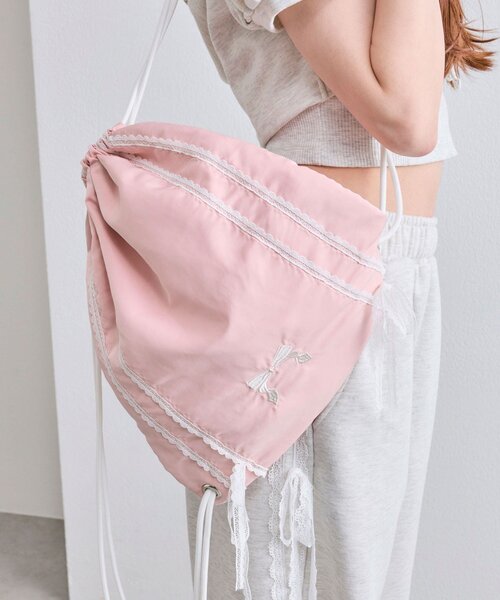 OLIVE des OLIVE（オリーブデオリーブ）の「レースリボンナップサック（バックパック/リュック・レディース・オフホワイト/ピンク/ライトグレー・FREE）」の8枚目の写真