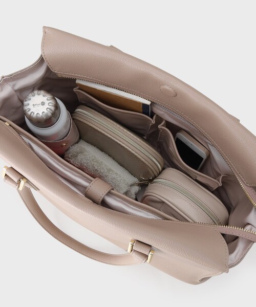 INDIVI（インディヴィ）の「【収納力◎／A4サイズ対応】シゴデキバッグ（トートバッグ・レディース・サンドベージュ/ブラック/チャコールグレー・00）」の17枚目の写真