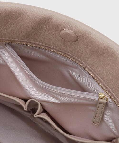 INDIVI（インディヴィ）の「【収納力◎／A4サイズ対応】シゴデキバッグ（トートバッグ・レディース・サンドベージュ/ブラック/チャコールグレー・00）」の15枚目の写真