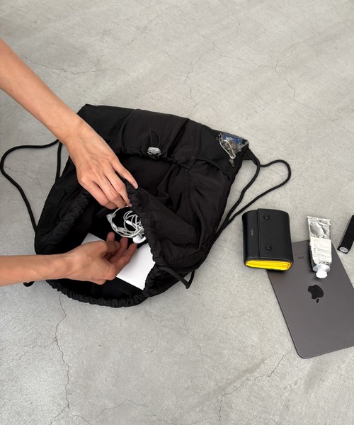 CANAL JEAN(キャナルジーン)の「El mar ナイロンドローコードナップサック(バックパック/リュック・レディース・ブラック・ONE SIZE)」の2枚目の写真