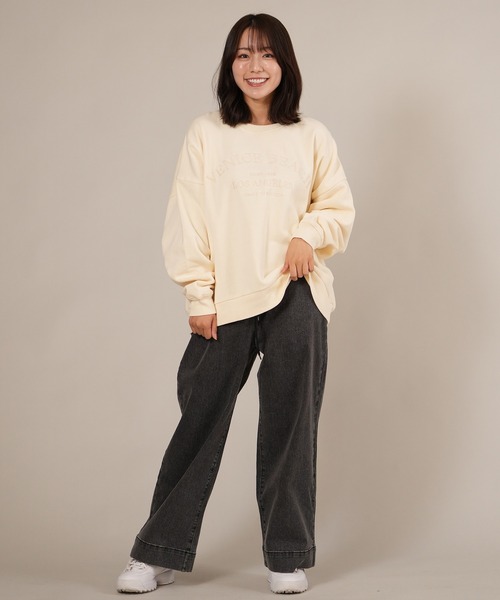 ムラサキスポーツ（ムラサキスポーツ）の「RIKKA FEMME/リッカファム カレッジ刺繍スウェット トレーナー RF25FW06（スウェット・レディース・ライトブルー/カーキ/アイボリー・FREE）」の19枚目の写真