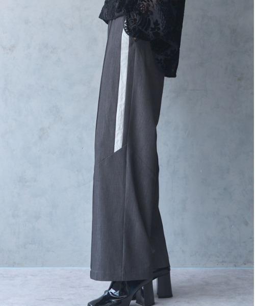 Muel Chic(ミュエルシック)の「Dali soft denim pants ダリソフトデニムパンツ(デニムパンツ・レディース・ブラック/ライトインディゴブルー/ダークインディゴブルー・SMALL/MEDIUM)」の2枚目の写真