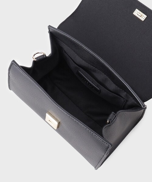 INDIVI（インディヴィ）の「フラップスモールバッグ（ショルダーバッグ・レディース・パープル/ブラック・00）」の11枚目の写真